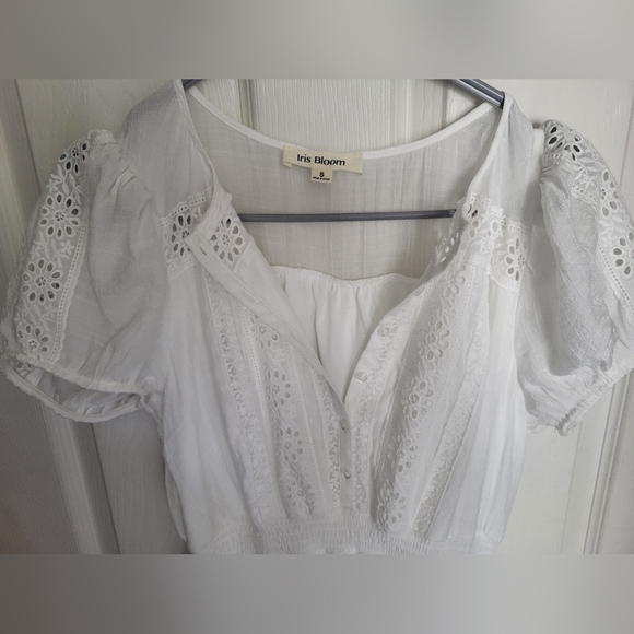 White Ruffled Tiered Sundress with Puff Sleeves - Picture 4 of 7